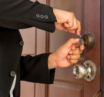 Locksmith Lock Store Woodbridge, VA 703-574-6799